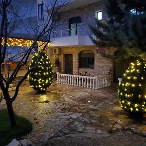villa-nina-lile-ksamil.albaniahotels.org/