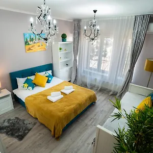 chic-studio-old-city-center-ivo19.bucharesthotelsnow.com/