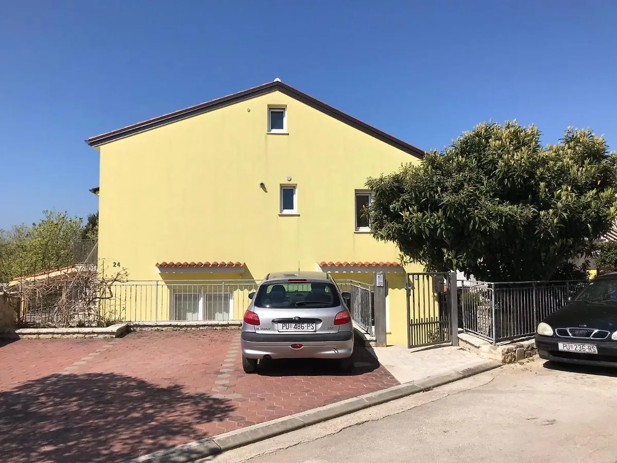 Vale Lunga Apartments Pola